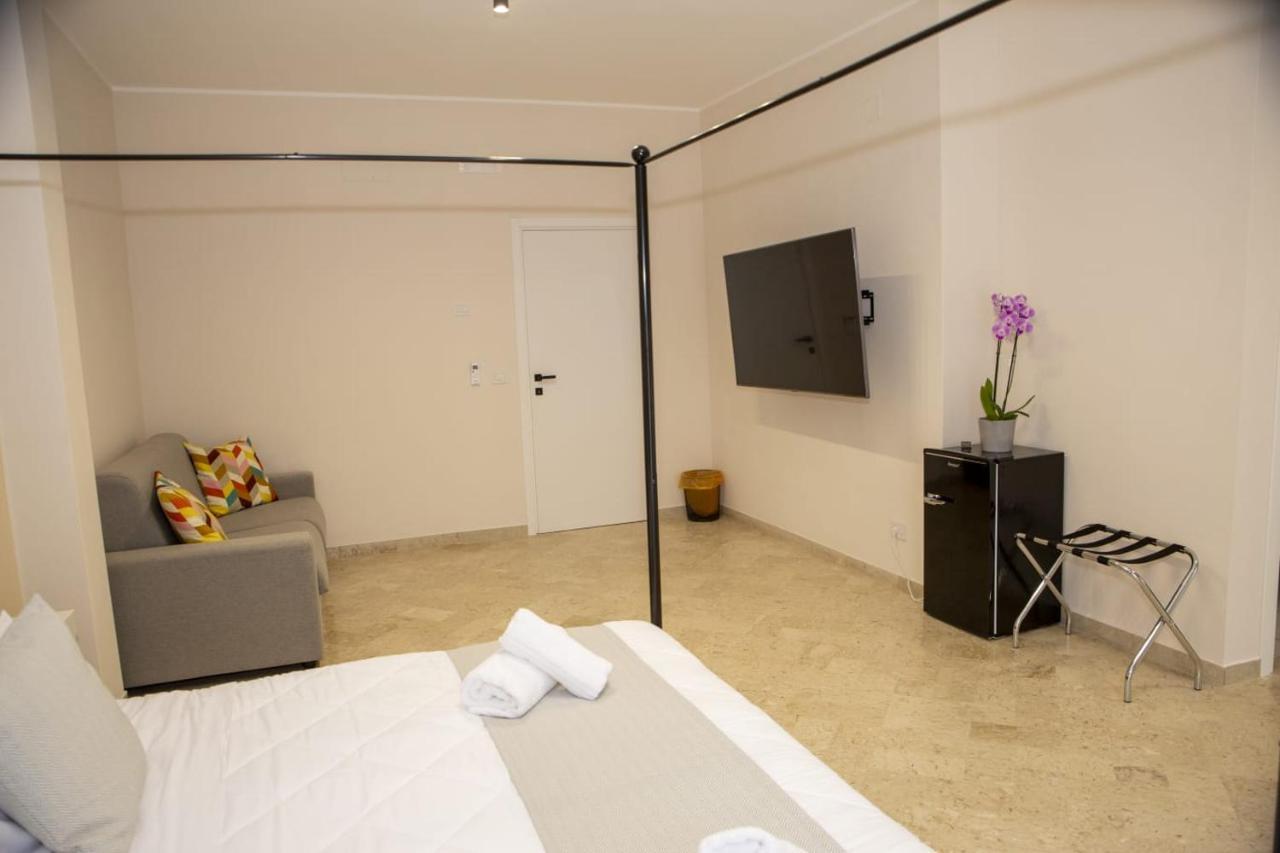 Quinto Apartments Бари Экстерьер фото